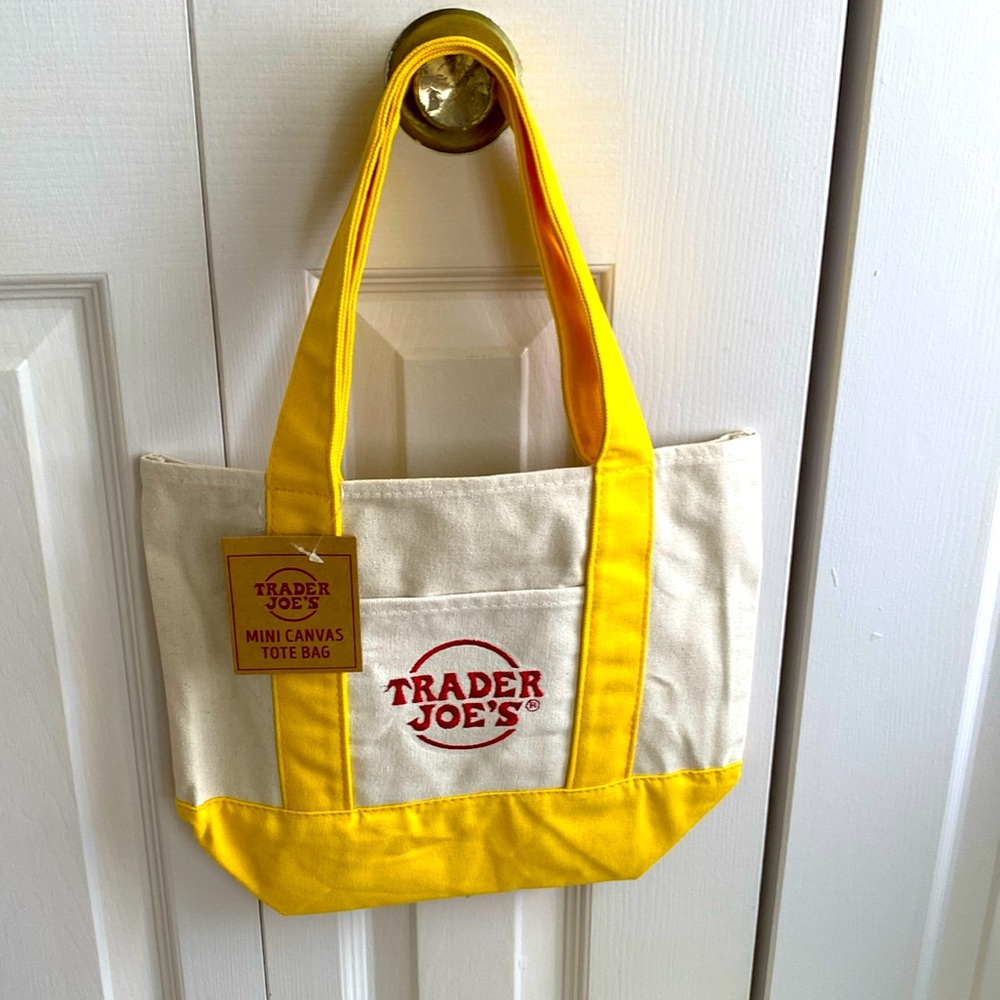 Trader Joe’s Viral Mini Tote Bag